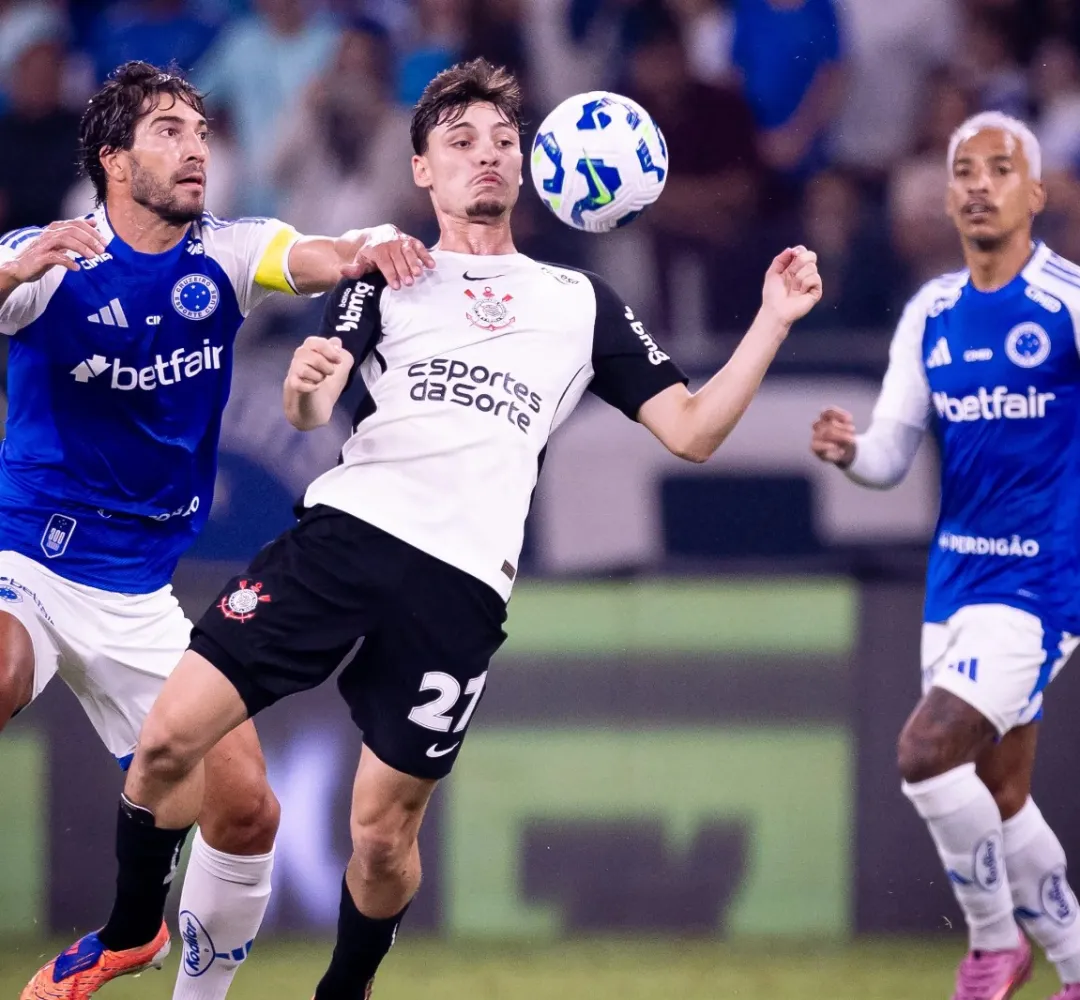 Timão e Raposa jogam nesta quarta