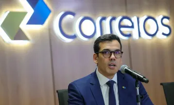 Correios anunciam plano para fechar mil agências e cortar despesas até 2028