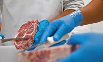 Guerra no Irã já gera preocupação no agro e pressiona exportações de carne bovina