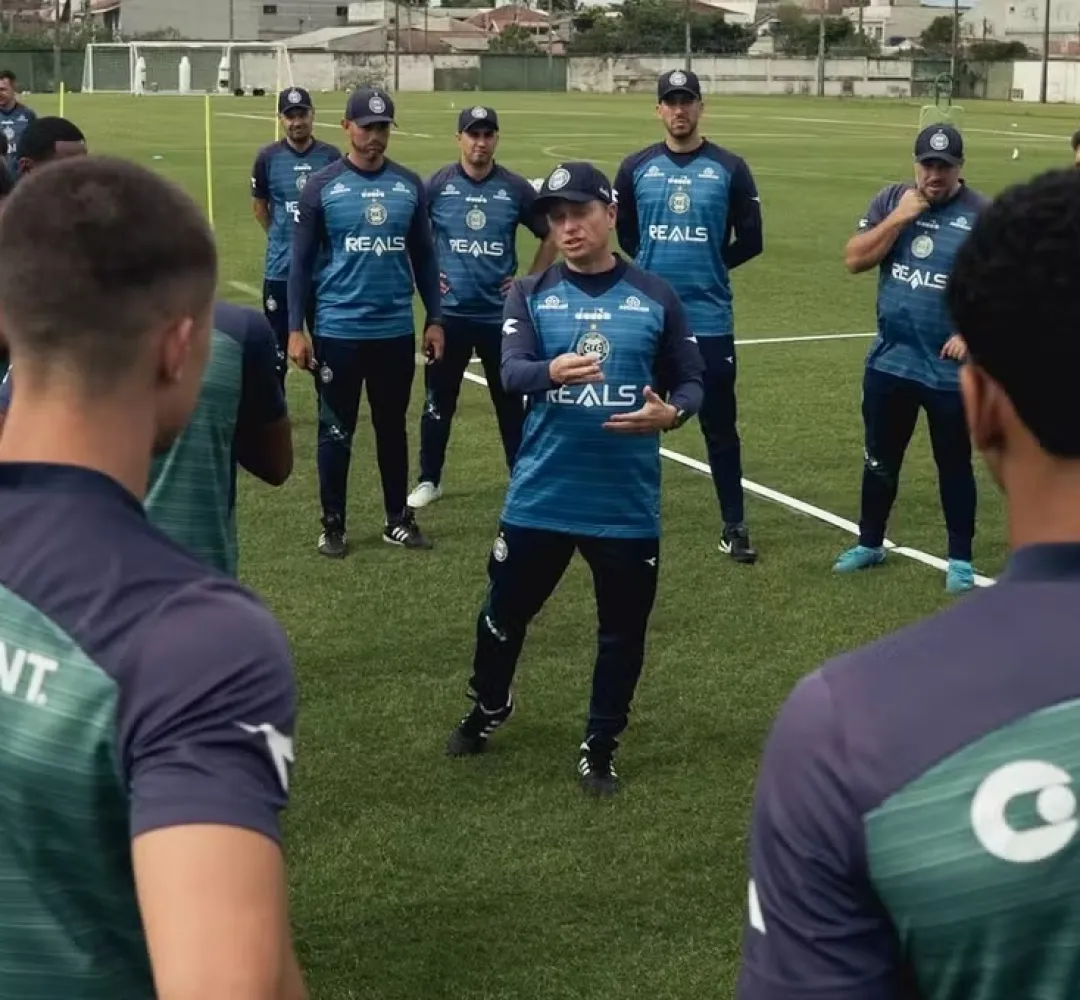 Fernando Seabra comanda o Coxa em 2026