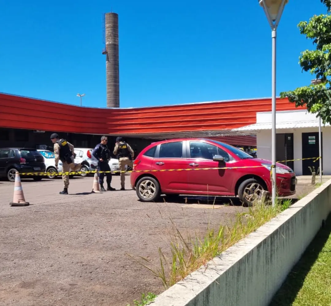Idoso encontrado morto em UPA segue no IML