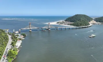 Ratinho Jr. adia inauguração da Ponte de Guaratuba sob denúncias de aditivos milionários