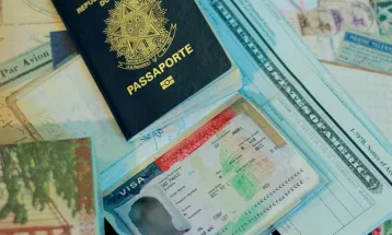 Vistos de imigrantes para os EUA têm entrevistas remarcadas após suspensão global de agendamentos