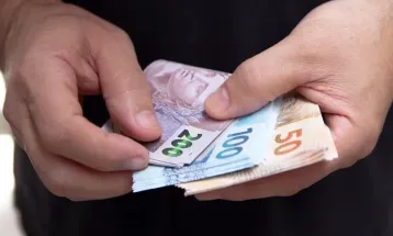 Salários do Legislativo não podem superar os do Executivo para a mesma função