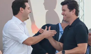 Ratinho Junior rifa Guto Silva após novas denúncias de corrupção