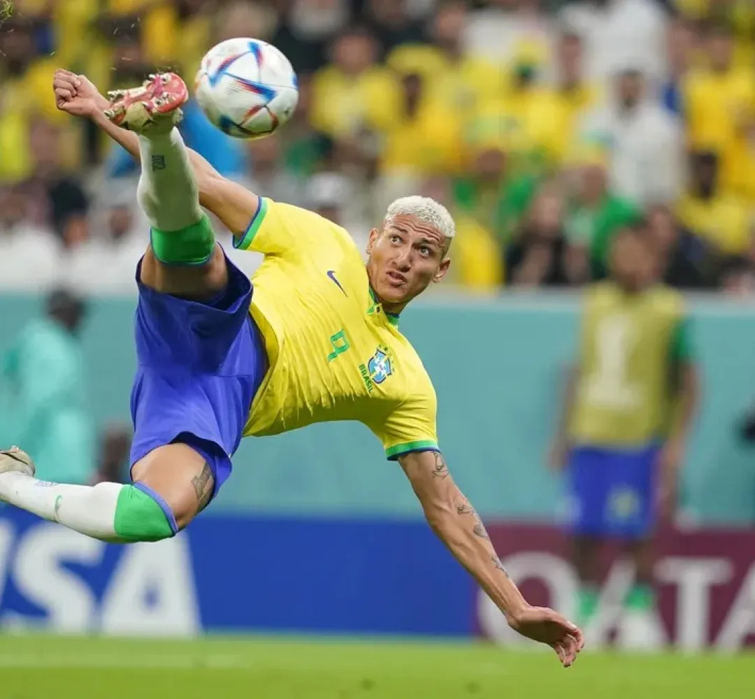 Richarlison marcou três gols na última Copa