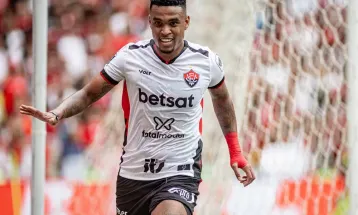 Inter avança por Alerrandro e negocia empréstimo com opção de compra