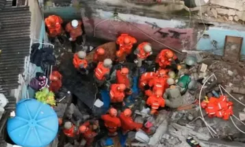 Desabamento de prédio no Maracanã deixa uma mulher morta e nove feridos no Rio