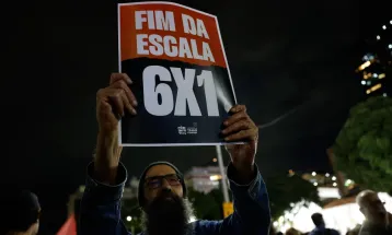 Relator da CCJ do Senado vota a favor da PEC do fim da escala 6x1