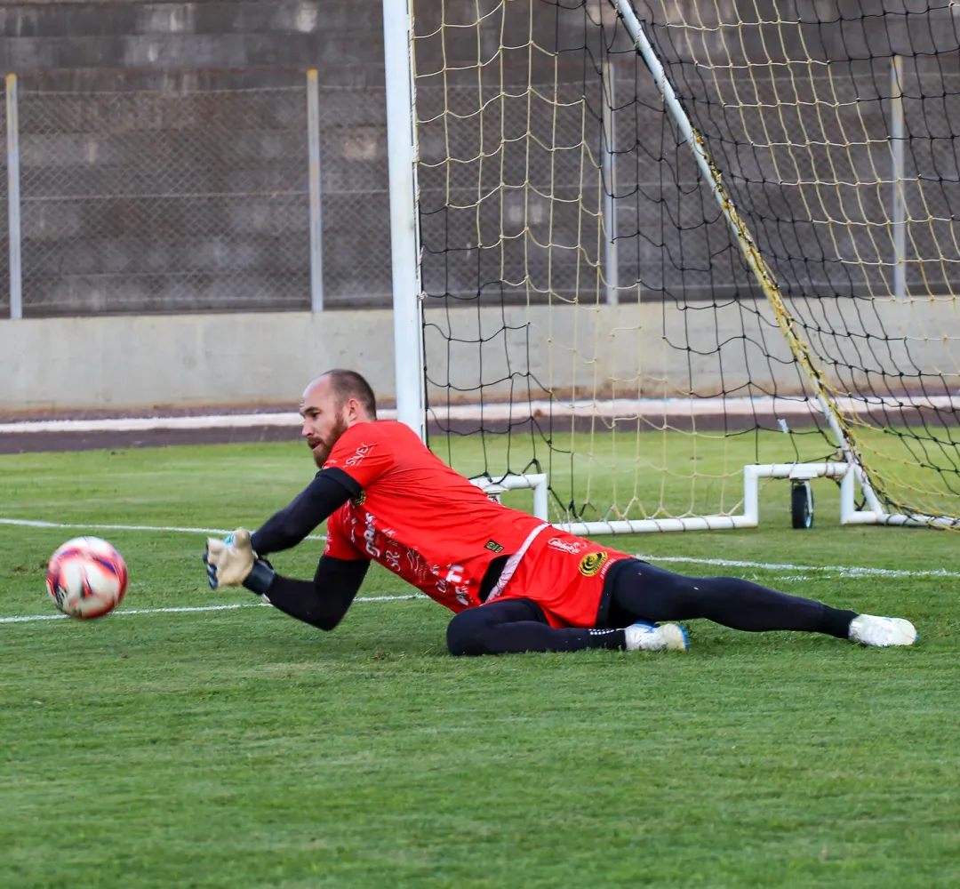André Luiz segue no Cascavel