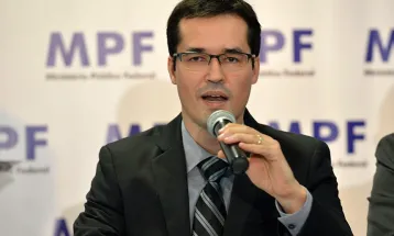 Pesquisa Veritá ao Senado no PR: Deltan lidera e Gleisi tem maior rejeição