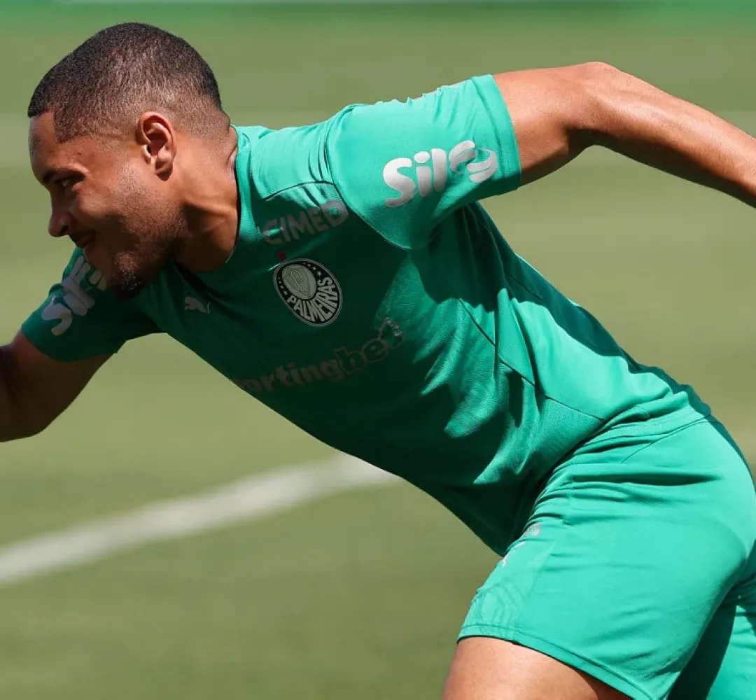 Vitor Roque, atacante do Palmeiras