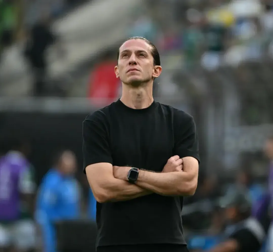 Filipe Luís não é mais técnico do Flamengo