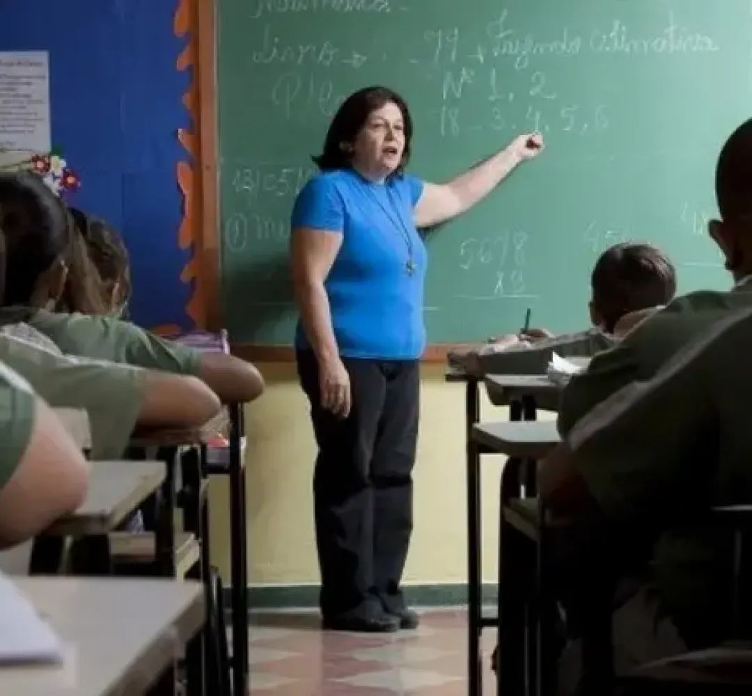 TCE-PR piso magistério professores aposentados