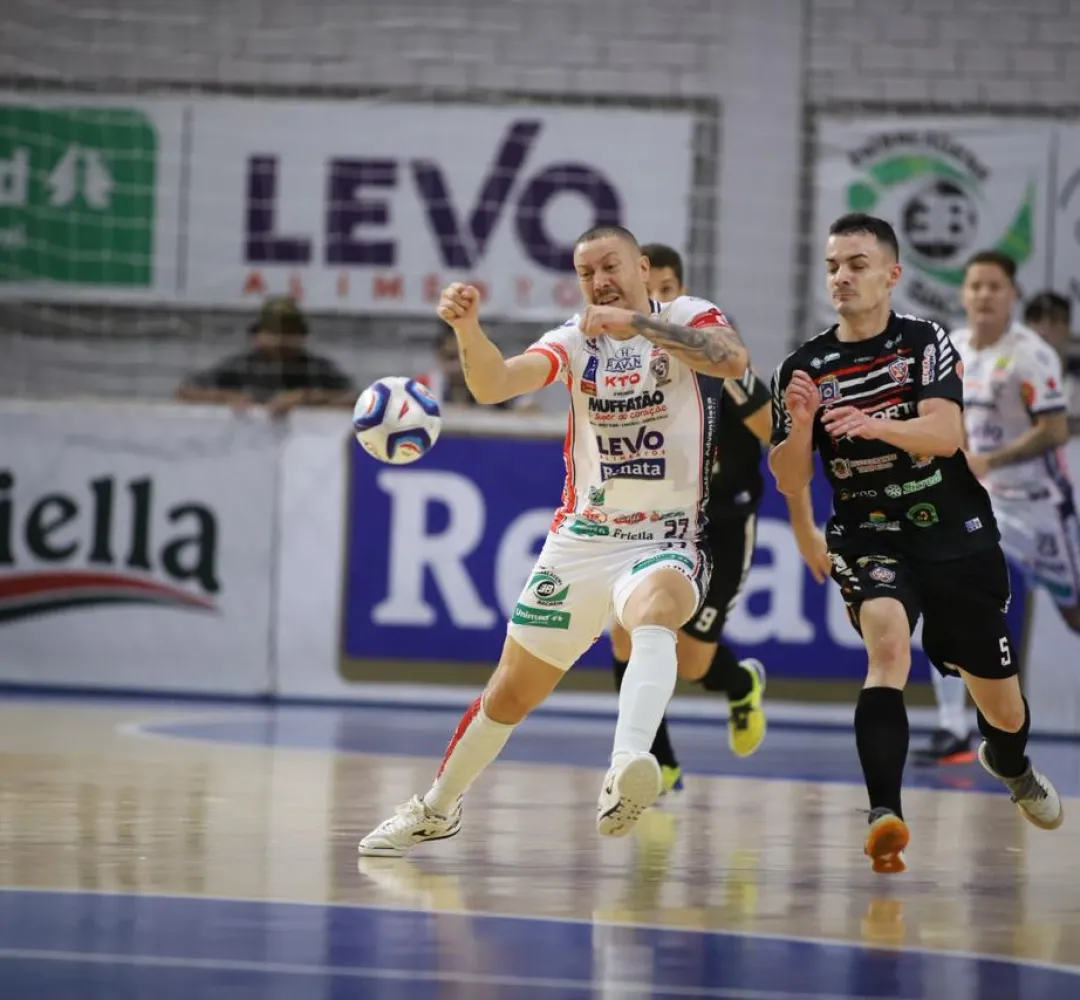 O Cascavel Futsal faz o primeiro jogo oficial