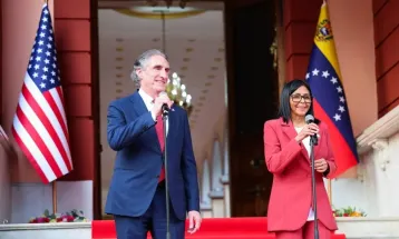 Fim do monopólio: Venezuela abre petróleo para empresas dos EUA em meio ao caos no Oriente Médio