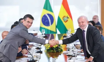 Lula anuncia plano para ampliar importação de gás da Bolívia e parceria com Petrobras