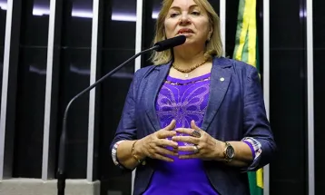 Quem é Gorete Pereira, deputada alvo de operação da PF por fraude no INSS