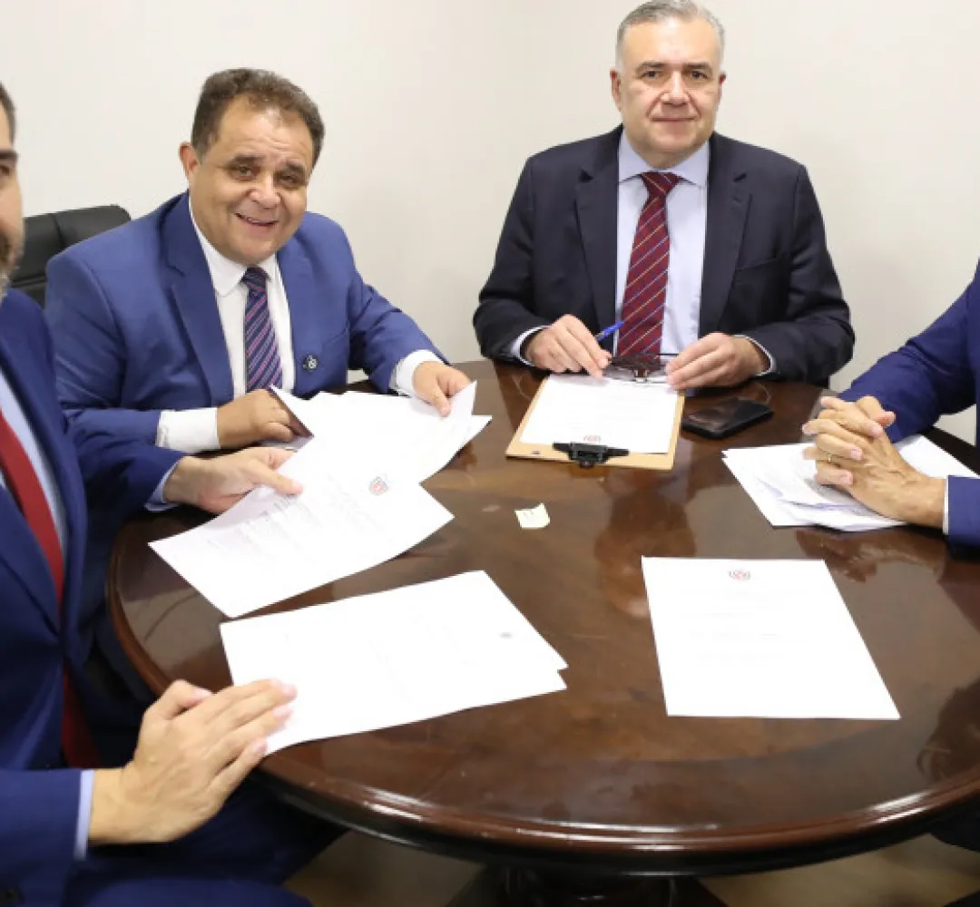 Comissão da Alep aprova 11 projetos sobre obras