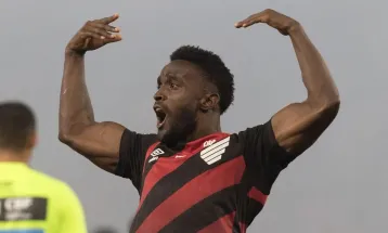 Com gols relâmpago, Athletico bate o Cruzeiro e encerra jejum antes do Athletiba; confira os gols