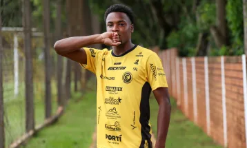 Reforço para a Série D: Cascavel anuncia o lateral-direito Cleiton