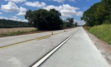 PR-151: Restauração com concreto avança nos Campos Gerais