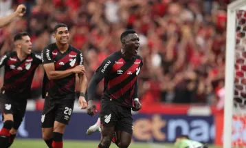 Athletico decide vaga na Copa do Brasil contra o Atlético-GO