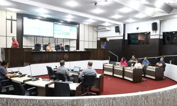 Câmara de Toledo deve votar reajuste salarial de prefeito e vereadores na próxima semana
