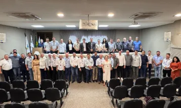Prefeitos da Amop elegem nova diretoria em chapa única nesta sexta-feira