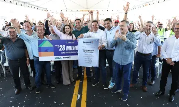 Em parceria com a Klabin, Ratinho Junior inaugura trincheira na PR-160 em Telêmaco Borba