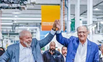 Lula se despede de ministros e confirma Alckmin como vice em chapa