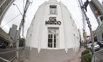 Cinema de graça em Curitiba: Veja a programação de cursos de extensão no Cine Passeio
