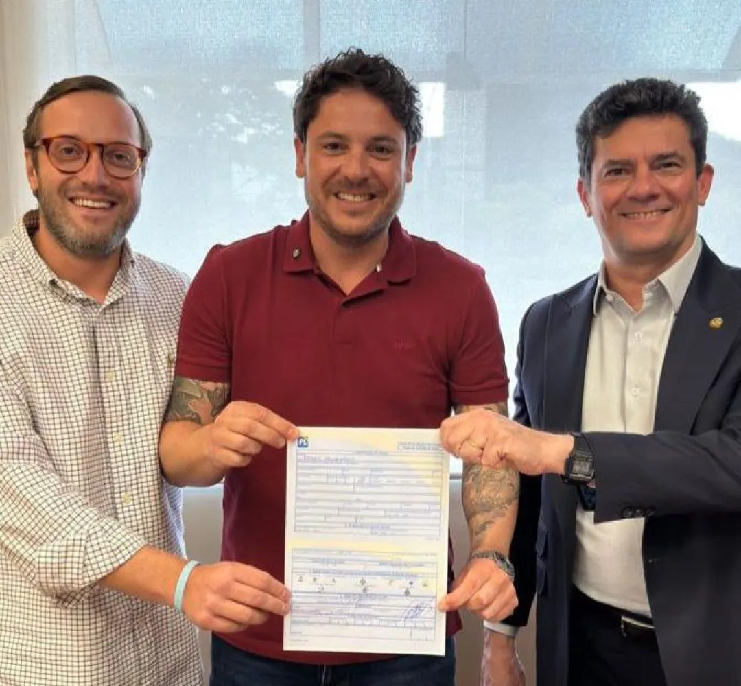 Deputado Mateus Vermelho