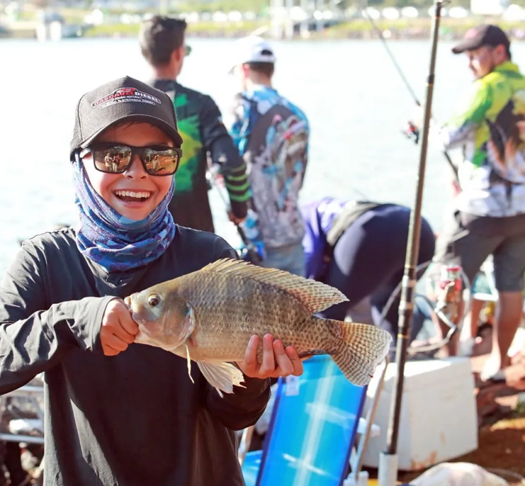 Vem aí pesca no lago municipal