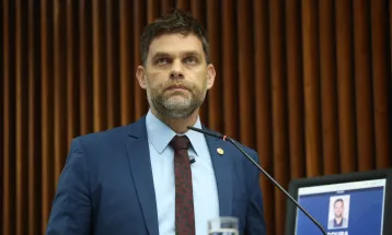 Após incêndio histórico, Alep cobra respostas e governo aponta causa preliminar e solução emergencial