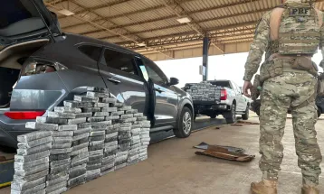 PRF apreende 230 quilos de pasta base de cocaína no Oeste do Paraná