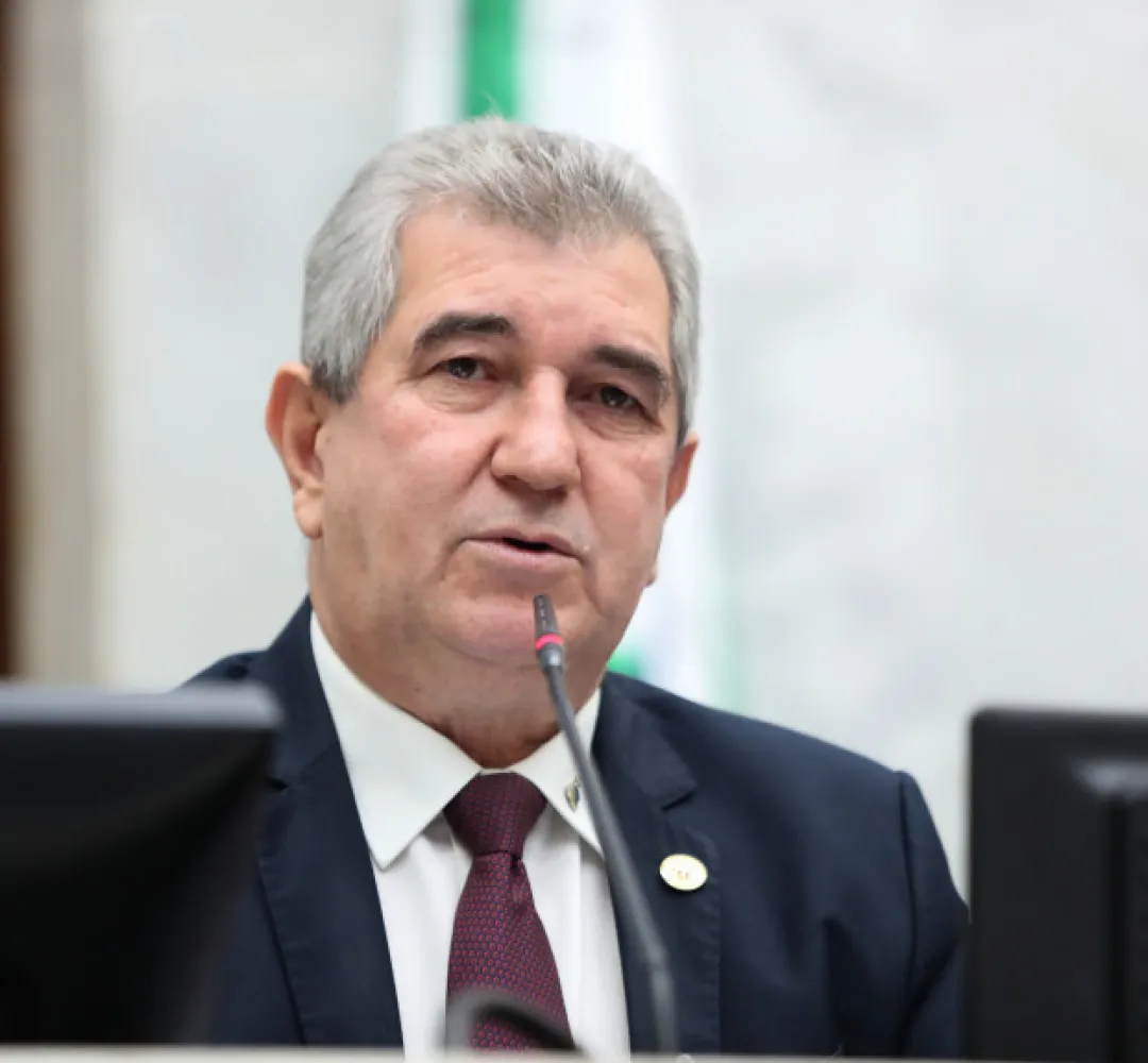 Bazana (PSD) reage à manifestação do MEC no STF