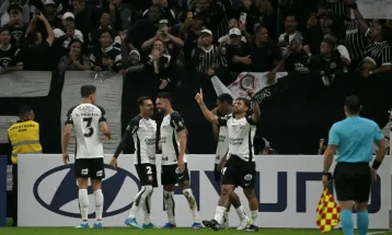 Embalado pela vitória na Libertadores, Timão visita o Vitória pelo Brasileiro