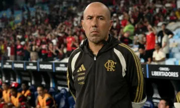 Campeonato Brasileiro: Flamengo faz confronto direto com o Bahia neste domingo