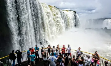 Turismo de Foz do Iguaçu dispara em 2026 com recorde em hotéis