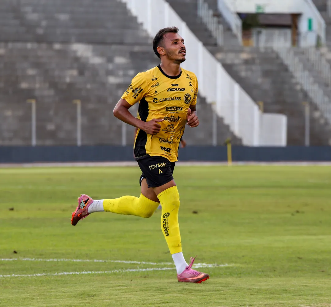 Robinho é o maior goleador do Cascavel