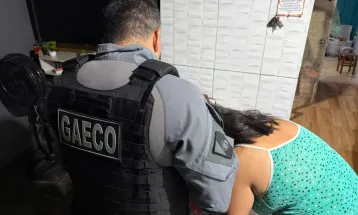 Gaeco deflagra Operação Estanque contra grupo suspeito de furtar cargas em Paranaguá