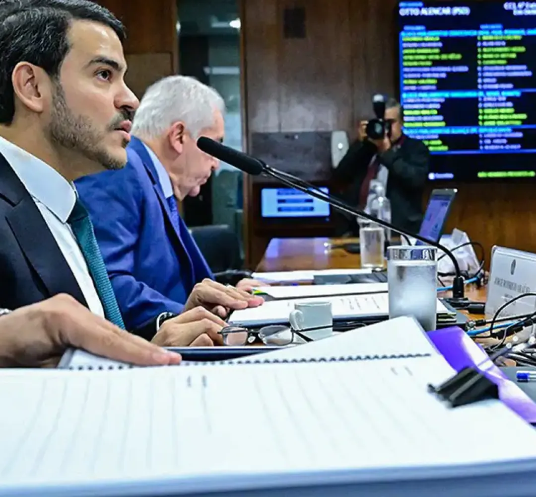 Messias defende aprimorar STF
