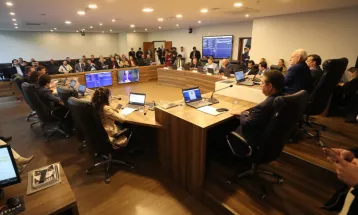 CCJ barra auxílio-saúde para procuradores aposentados do Paraná por inconstitucionalidade