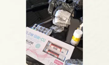 PRF e Receita Federal apreendem anabolizantes e medicamentos importados na BR-277 em Cascavel