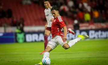 Campeonato Brasileiro: Coxa e Colorado abrem a rodada neste sábado