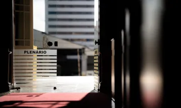 Saiba por que os 38 vereadores de Curitiba deixarão cargos externos em julho