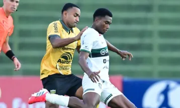 Maringá FC afasta crise, bate Ypiranga e entra no G-4