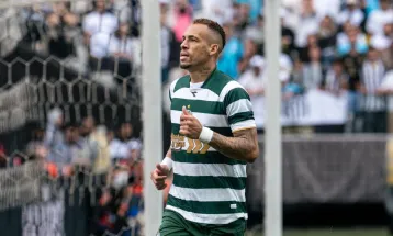Coxa dá baile no Santos e Neymar se revolta com substituição errada