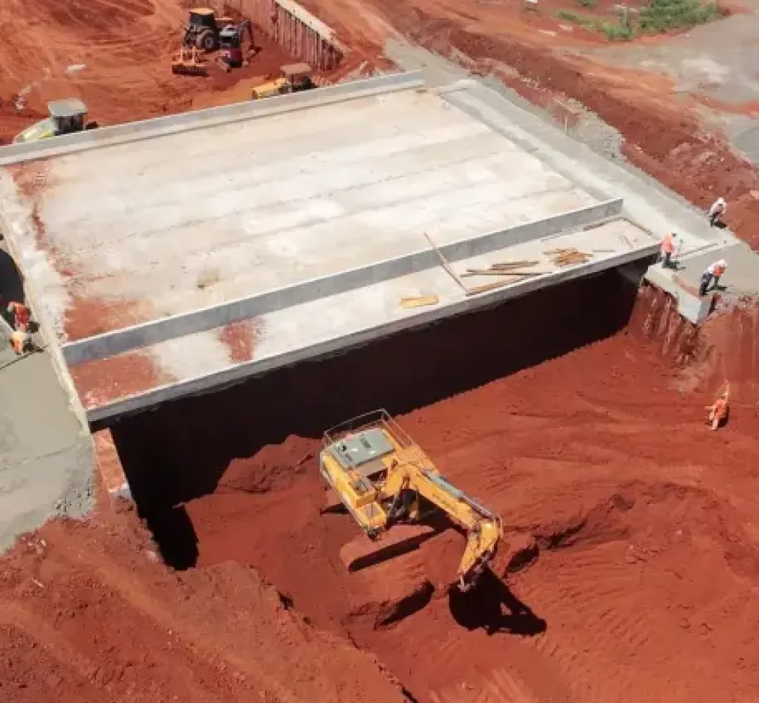 risco de sobreposição de obras na PR-445